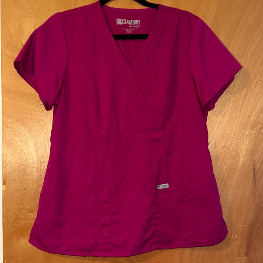Grey’s Anatomy medium scrub top raspberry